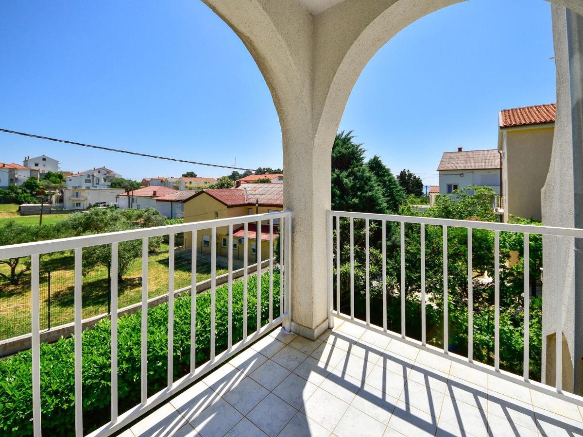 Appartamento Fani-1 By Interhome